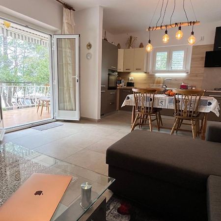 Sidus Maris, Spacious Seaside Apartment With Free Parking Martinscica (Cres) Exterior foto
