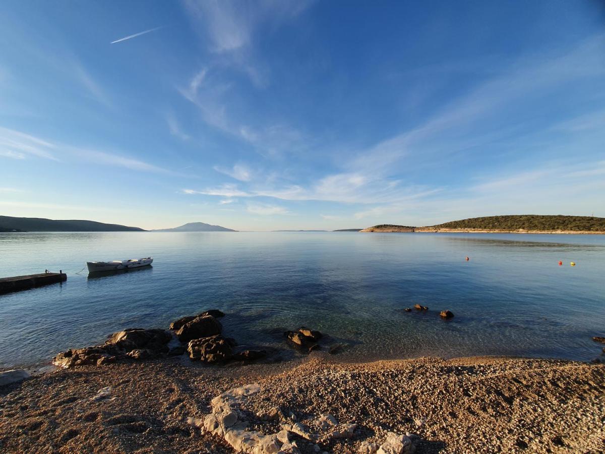 Sidus Maris, Spacious Seaside Apartment With Free Parking Martinscica (Cres) Exterior foto