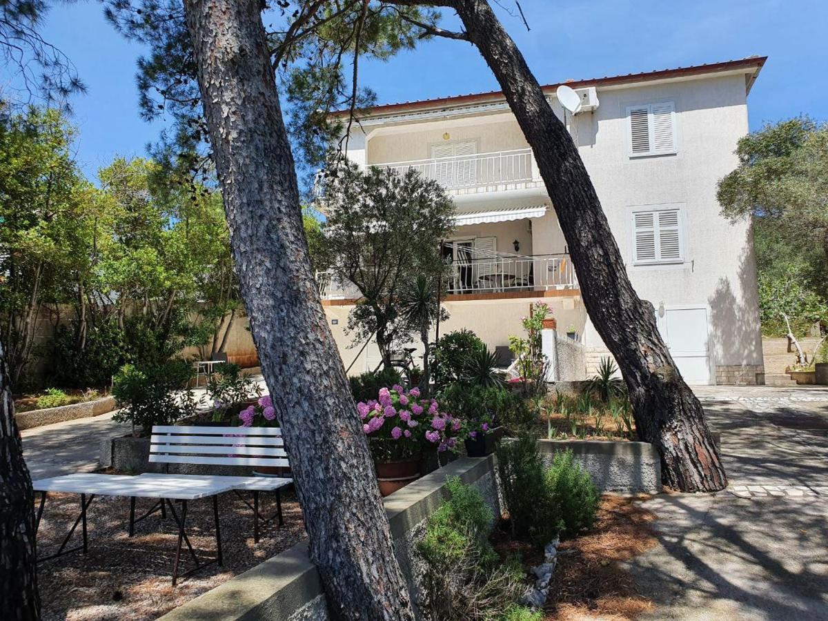 Sidus Maris, Spacious Seaside Apartment With Free Parking Martinscica (Cres) Exterior foto