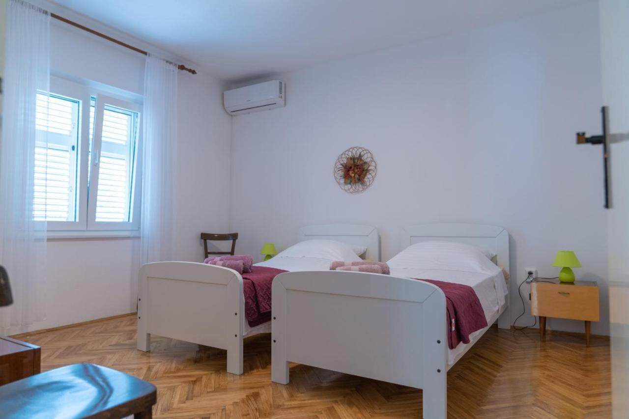 Sidus Maris, Spacious Seaside Apartment With Free Parking Martinscica (Cres) Exterior foto