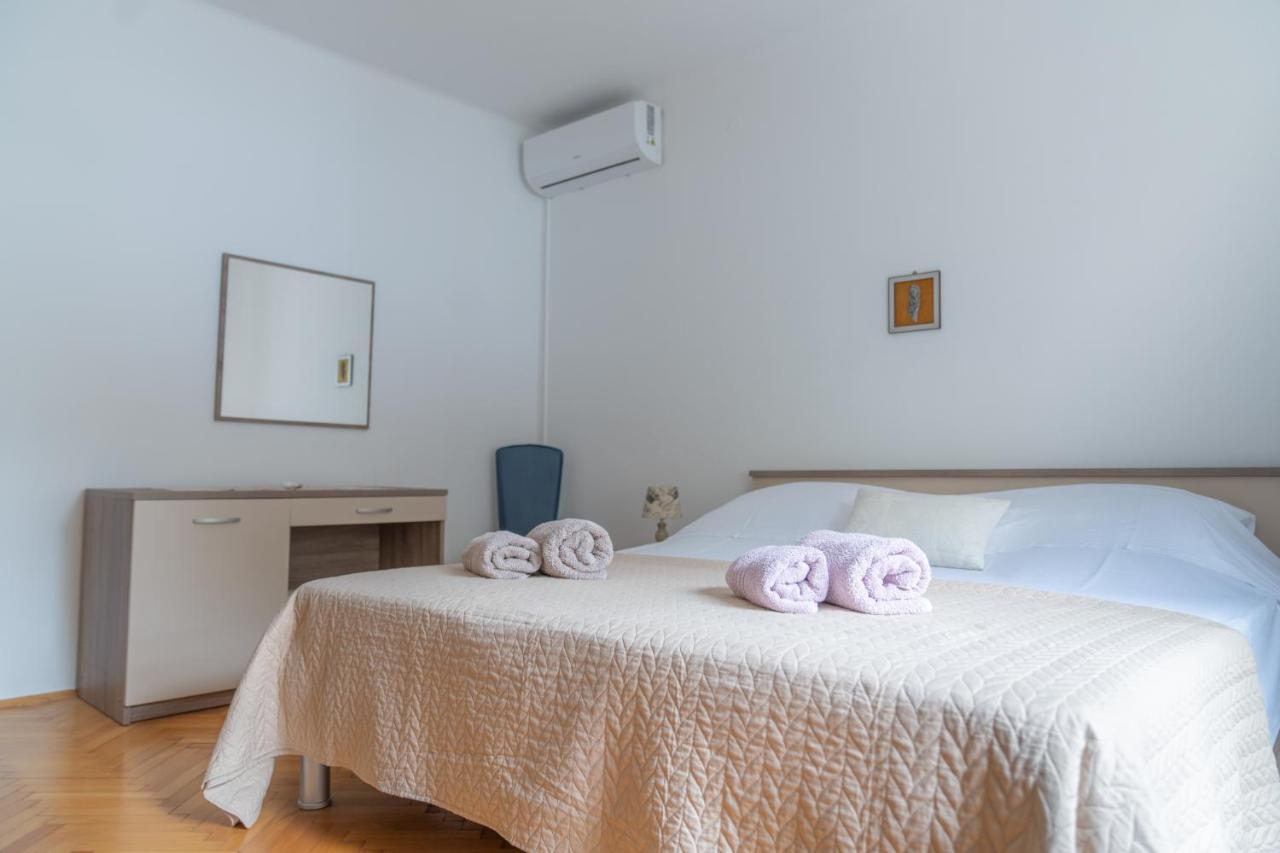Sidus Maris, Spacious Seaside Apartment With Free Parking Martinscica (Cres) Exterior foto